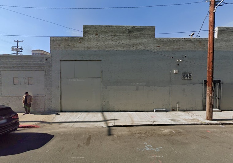 Los Angeles Firefighters Extinguish Blaze at Downtown Cannabis Dispensary, No Injuries Reported