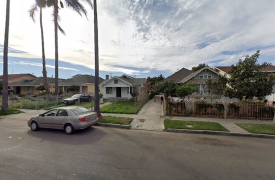 Los Angeles Firefighters Quell Exposition Park Home Blaze, Male Casualty Hospitalized