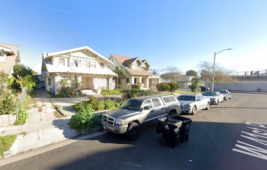 Los Angeles Firefighters Successfully Quell Vermont Square Blaze, No Injuries