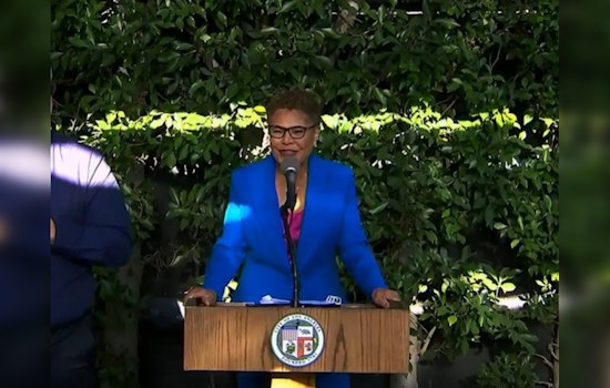 Los Angeles to Host Super Bowl LXI in 2027, Mayors Bass and Butts Gear Up for Iconic Event at SoFi Stadium