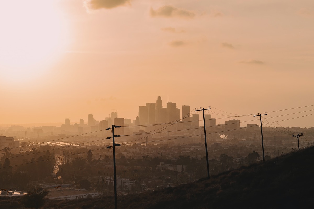 Los Angeles under Air Quality Alert with Mandatory WoodBurning Ban