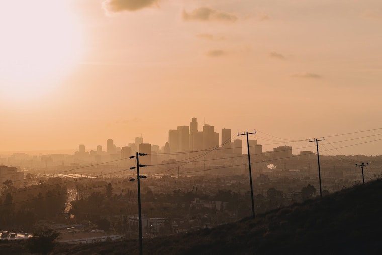Los Angeles under Air Quality Alert with Mandatory Wood-Burning Ban Through Thursday