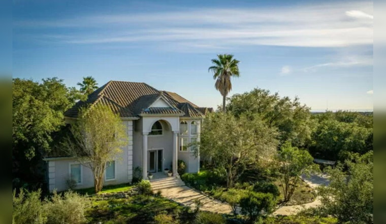 Luxurious $2.2 Million Estate in New Braunfels' Prestigious Riada Subdivision Up for Sale