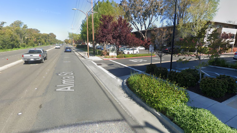 Mail Carrier Assaulted and Robbed in Palo Alto, Suspects at Large with Stolen Postal Keys