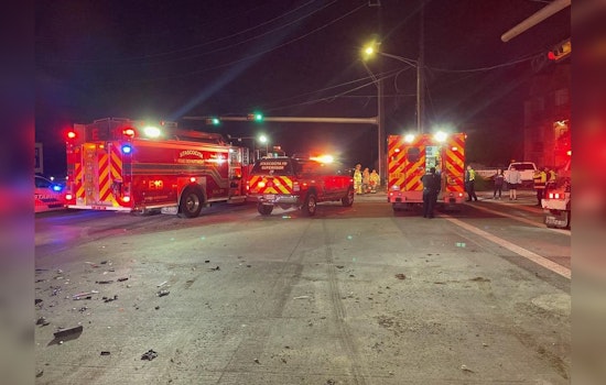 Major Crash Closes Eastbound Lanes on FM 1960 at Atascocita, Causes Traffic Chaos in NE Harris County