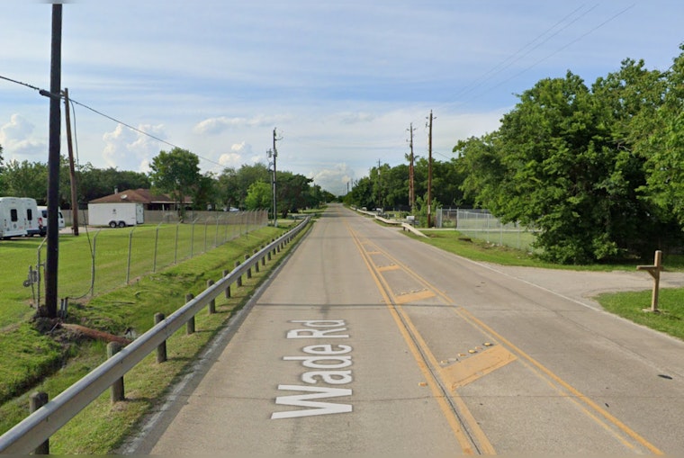 Man Carrying Christmas Presents Fatally Struck by Vehicle in Baytown, Texas on Christmas Eve
