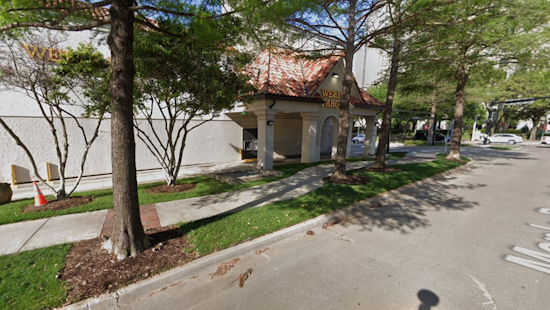 Man Fatally Shot Near Uptown Dallas Wells Fargo, Suspect Still at Large