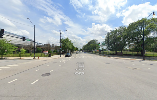 Man Found Shot to Death in SUV on Chicago’s Near South Side, Police Investigation Underway