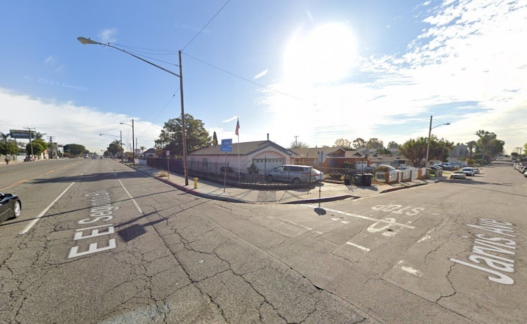 Man Killed, Four Injured in Los Angeles Street Shootout, Suspect Remains at Large