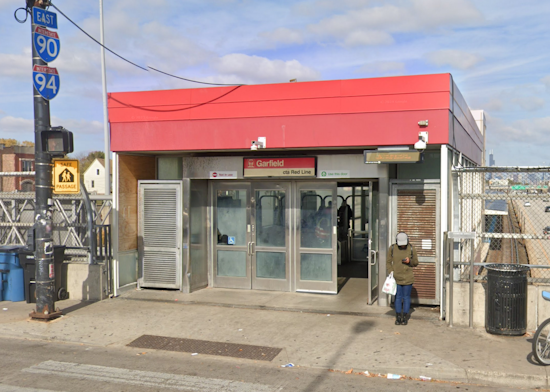 Man Shot After Pulling Knife in Chicago CTA Red Line Station Argument