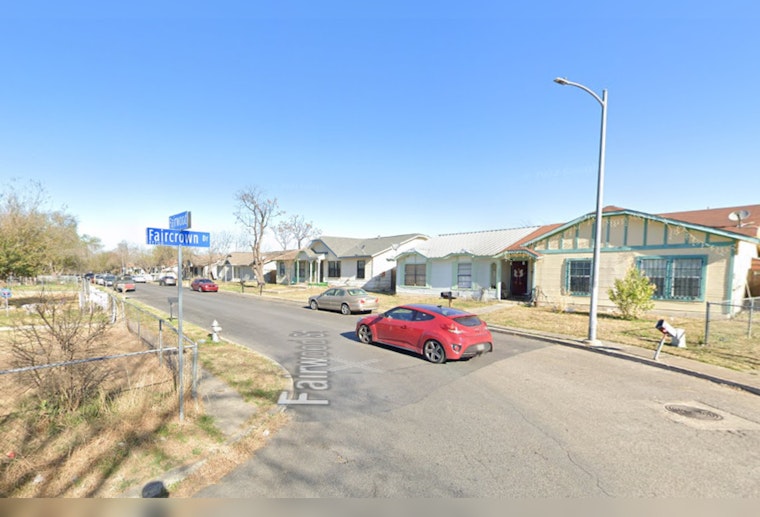 Man Shot in Legs During Necklace Sale at West Side San Antonio Home, Suspect Sought by Police
