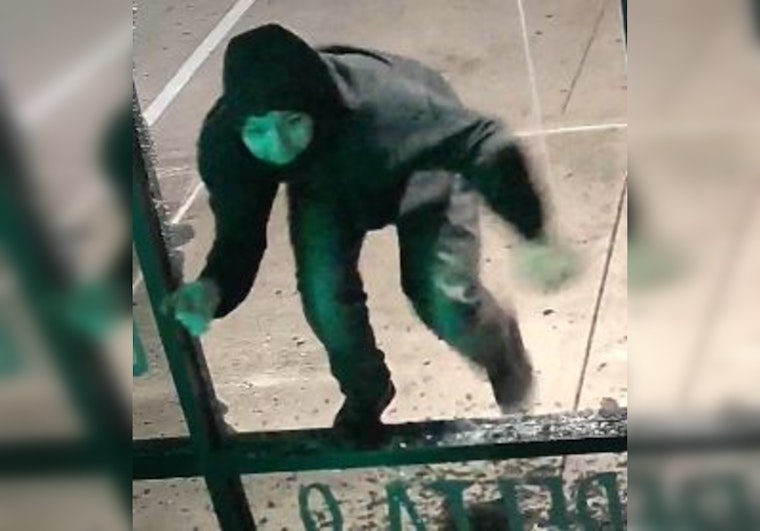 Manor Police Seek Suspects in Early Morning Burglary at Delta Bros Wellness Store