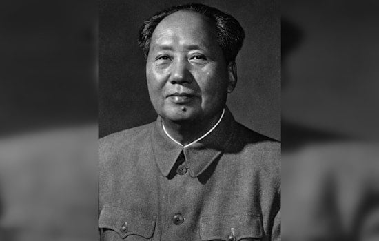 Mao Zedong's Signed Banquet Menu Fetches $275,000 at Boston Auction House Amid Historic Memorabilia Fever