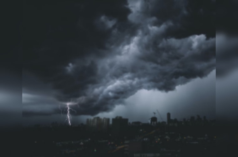 Miami Anticipates Rain-Soaked Week with Persistent Showers, Thunderstorms and Gusty Winds