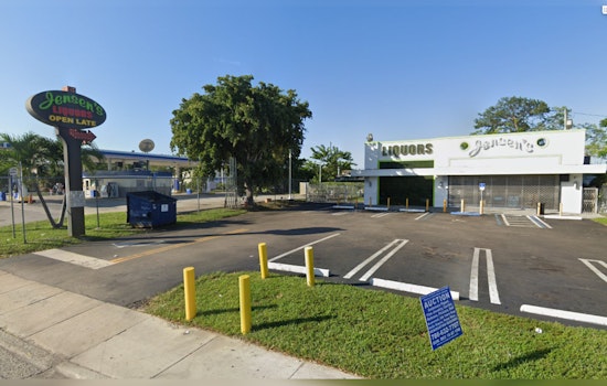 Miami-Dade Police Search for Suspect After Liquor Store Employee Shot Over Denied Refund