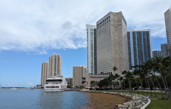 Miami's Festive Forecast: Overcast Yet Cozy, with High Risk of Rip Currents Along the Coast