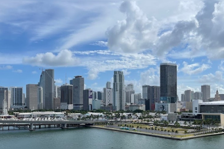 Mild Temperatures and Cloudy Skies Grace Miami as Season's Coldest Weather Sets In