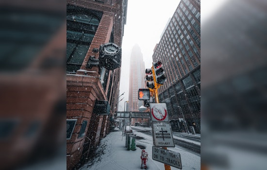 Minneapolis Braces for Chilly Week as Light Snowfall Leaves Slick Roads