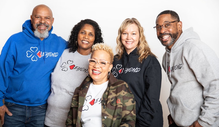 Minneapolis Volunteers Rally to Feed and Warm Homeless on Christmas Eve Amidst the Cold