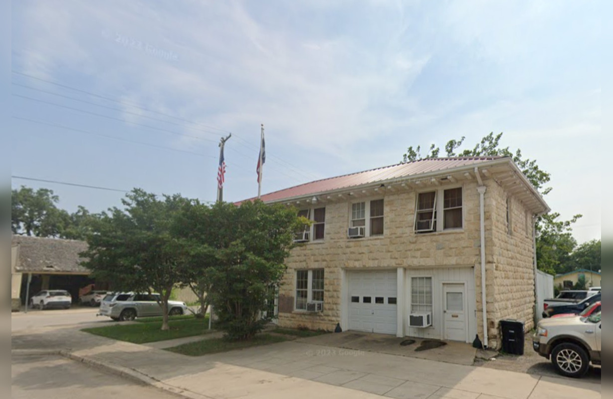 Molotov Cocktail Launched into Sabinal City Hall, No Injuries as