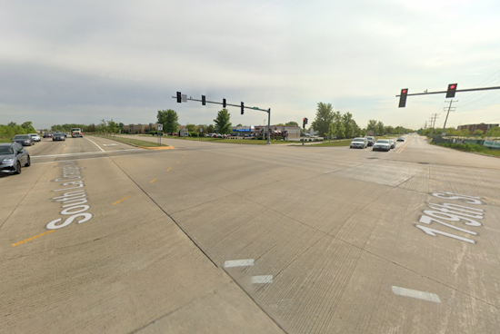 Off-Duty Chicago Police Officer Killed in Two-Vehicle Crash in Tinley Park