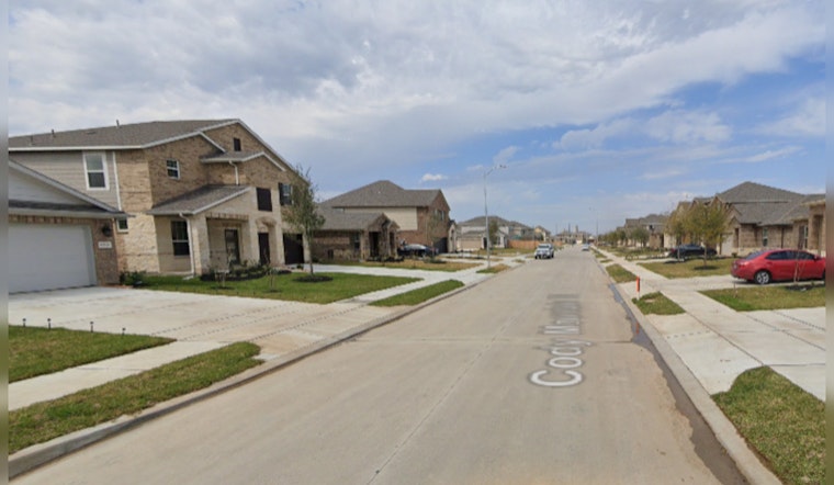 One Dead in Fort Bend County House Fire, Investigations Underway