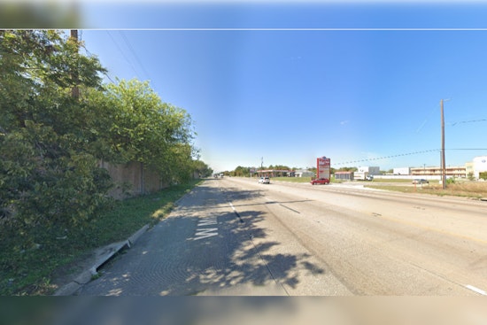 Pedestrian Fatally Struck by Vehicle on West Mount Houston Road, Authorities Urge Caution