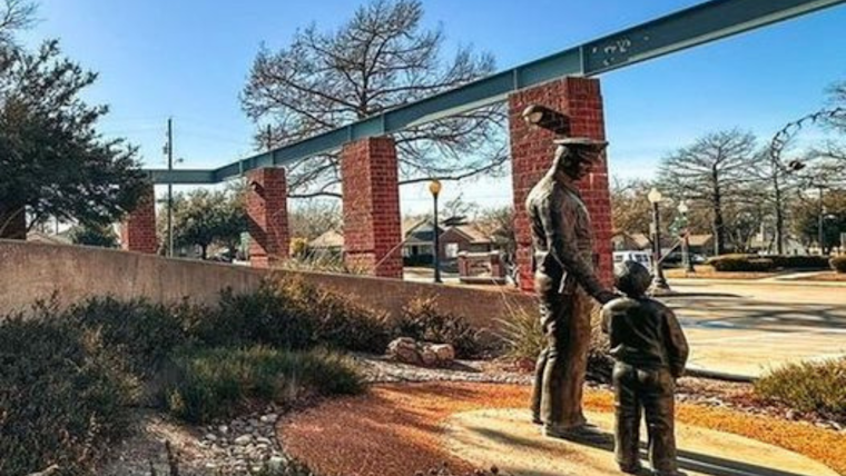 Plano Police Pioneering 'Exchange Zones' for Safer Online Sales, Swap in Security