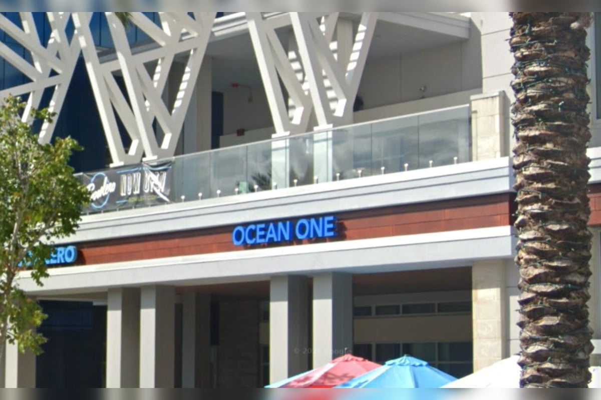 Ocean one online bar and grill