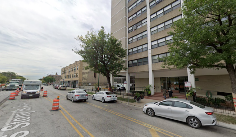 Residents Evacuated as Fire Erupts in Chicago High-Rise Trash Chute, No Injuries Reported