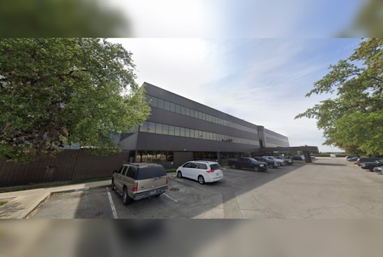 San Antonio City Manager Rebuts Allegations of Airport Migrant Shelter, Amid Council Transparency Concerns