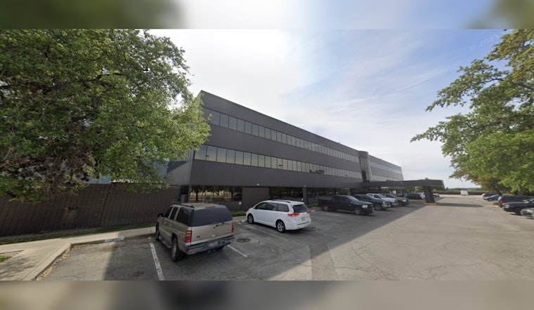 San Antonio City Manager Rebuts Allegations of Airport Migrant Shelter, Amid Council Transparency Concerns