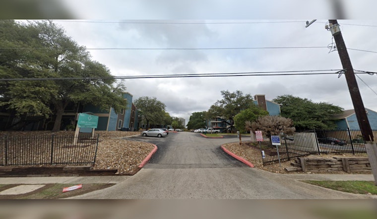 San Antonio Firefighters Respond to 2-Alarm Inferno at Northwest Side Apartment Complex