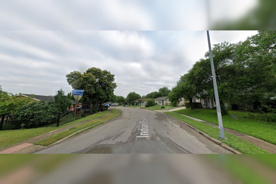 San Antonio Man Rescued From House Fire After Firefighters Cut Through Burglar Bars
