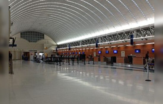 San Antonio's Airport Transfer Center for Migrants Sparks Transparency Debate Amongst City Officials