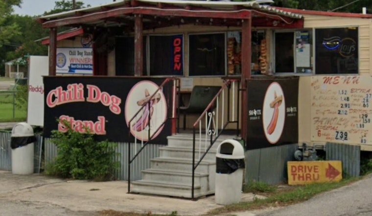 San Marcos Icon Chili Dog Stand Serves Final Bite as it Closes After 70 Years