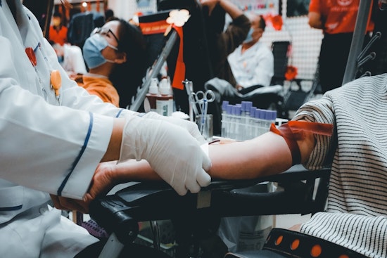 Santa Clarita Rallies to Fill Dire Blood Shortage, Announces December Drives with Incentives