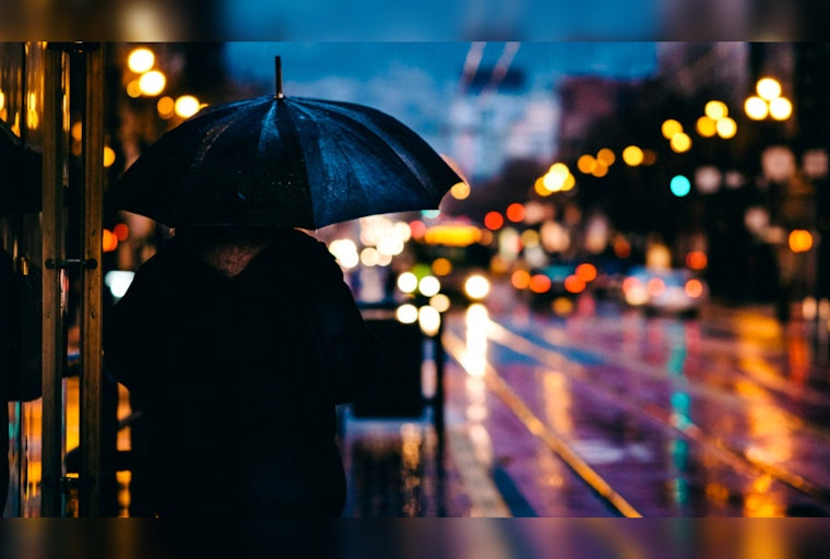 Showers and Fog to Persist Until Christmas Day in San Antonio
