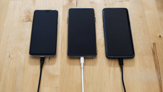 Socket-Puppet Thieves, FBI Warns of 'Juice Jacking' Dangers at Public Charging Stations