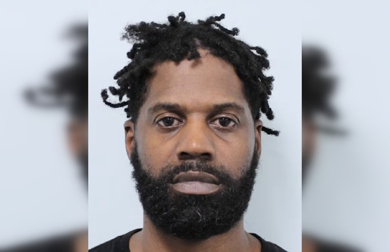 https://img.hoodline.com/2023/12/springfield-man-receives-life-sentence-for-first-degree-murder-and-kidnapping-in-2021-violence.webp?max-h=442&w=760&fit=crop&crop=faces,center