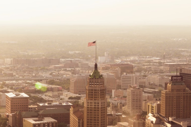 Sunny Skies and Pleasant Temperatures to Greet San Antonio as Year Ends, Colder New Year's Eve Forecasted