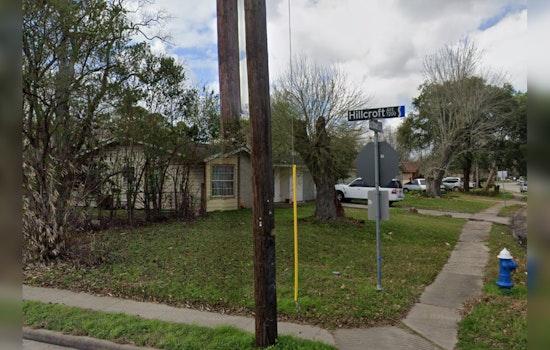 Suspect in Custody After Houston Apartment Fire Leaves Man Hospitalized on Christmas Day