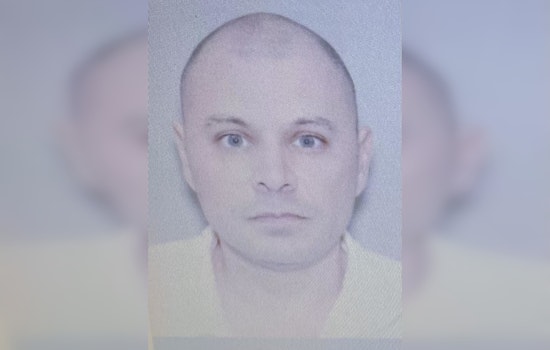 Texas Authorities Scour State for Fugitive Who Slipped Out of Brazoria Prison