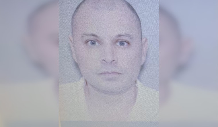 Texas Authorities Scour State for Fugitive Who Slipped Out of Brazoria Prison