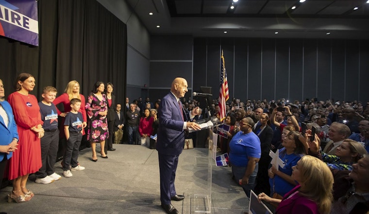 Texas Mayors Herald Era of Bipartisanship While GOP's Durkin Exits Illinois Political Stage, Citing Trump's Influence