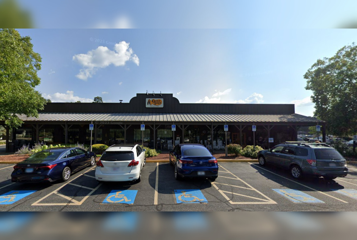 Three Suspected of Sturbridge Cracker Barrel Wallet Theft Nabbed by