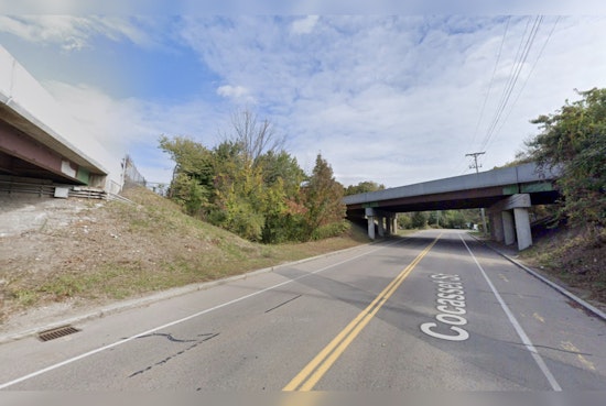 Two Injured as Box Truck Topples off I-95 into Foxboro Embankment