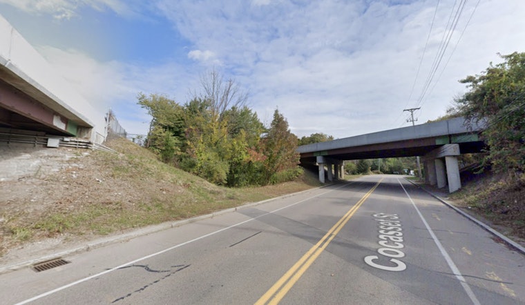Two Injured as Box Truck Topples off I-95 into Foxboro Embankment