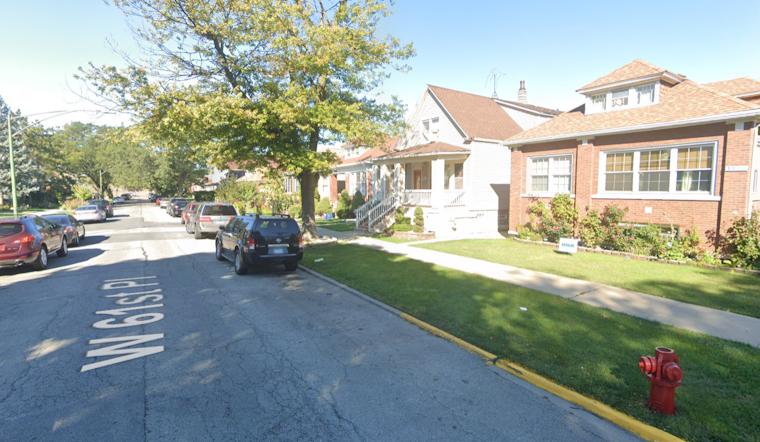 Two Relatives Killed in Shooting on Chicago's Southwest Side, Assailants at Large