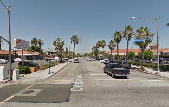 Uninjured Victim Escapes After Gunpoint Robbery Attempt in Long Beach, Suspect Sought by Police